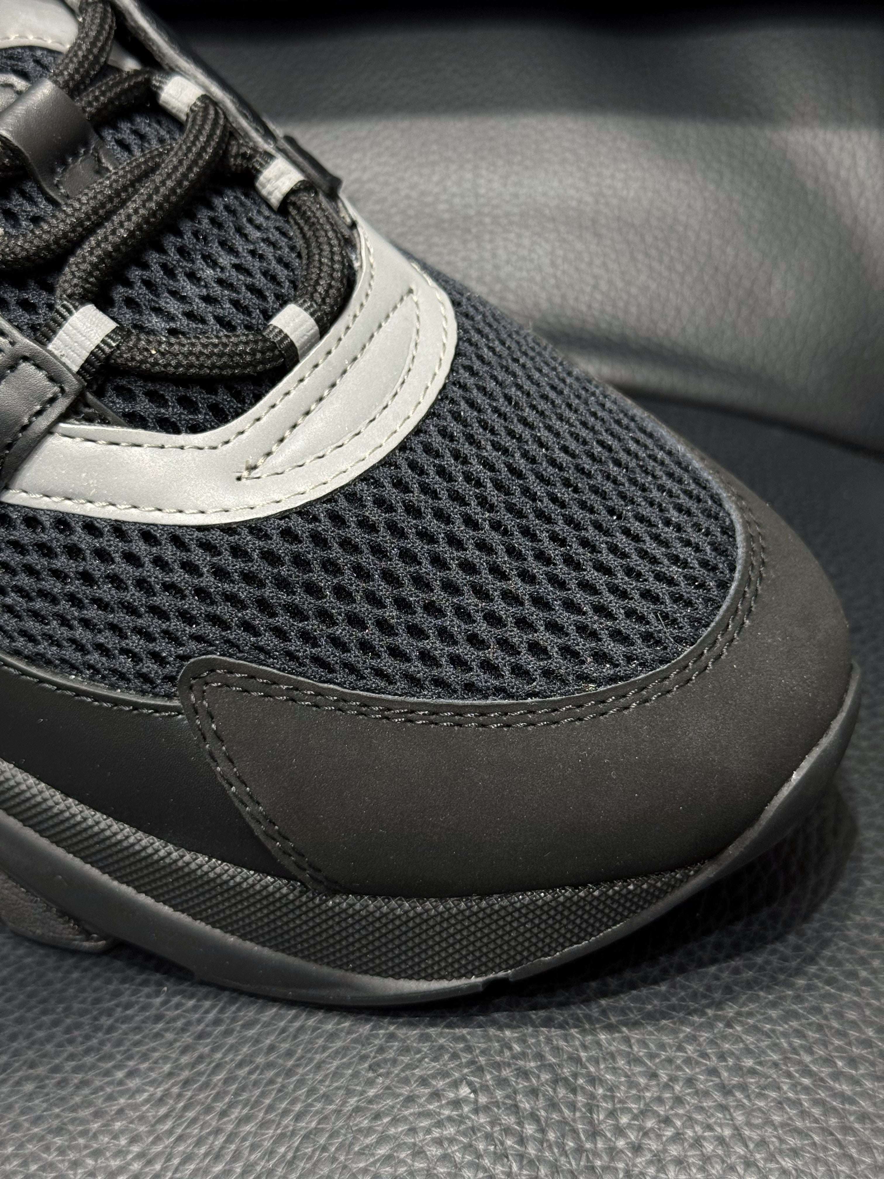 Dior B22 Black & White Technical Mesh & Calfskin Sneakers