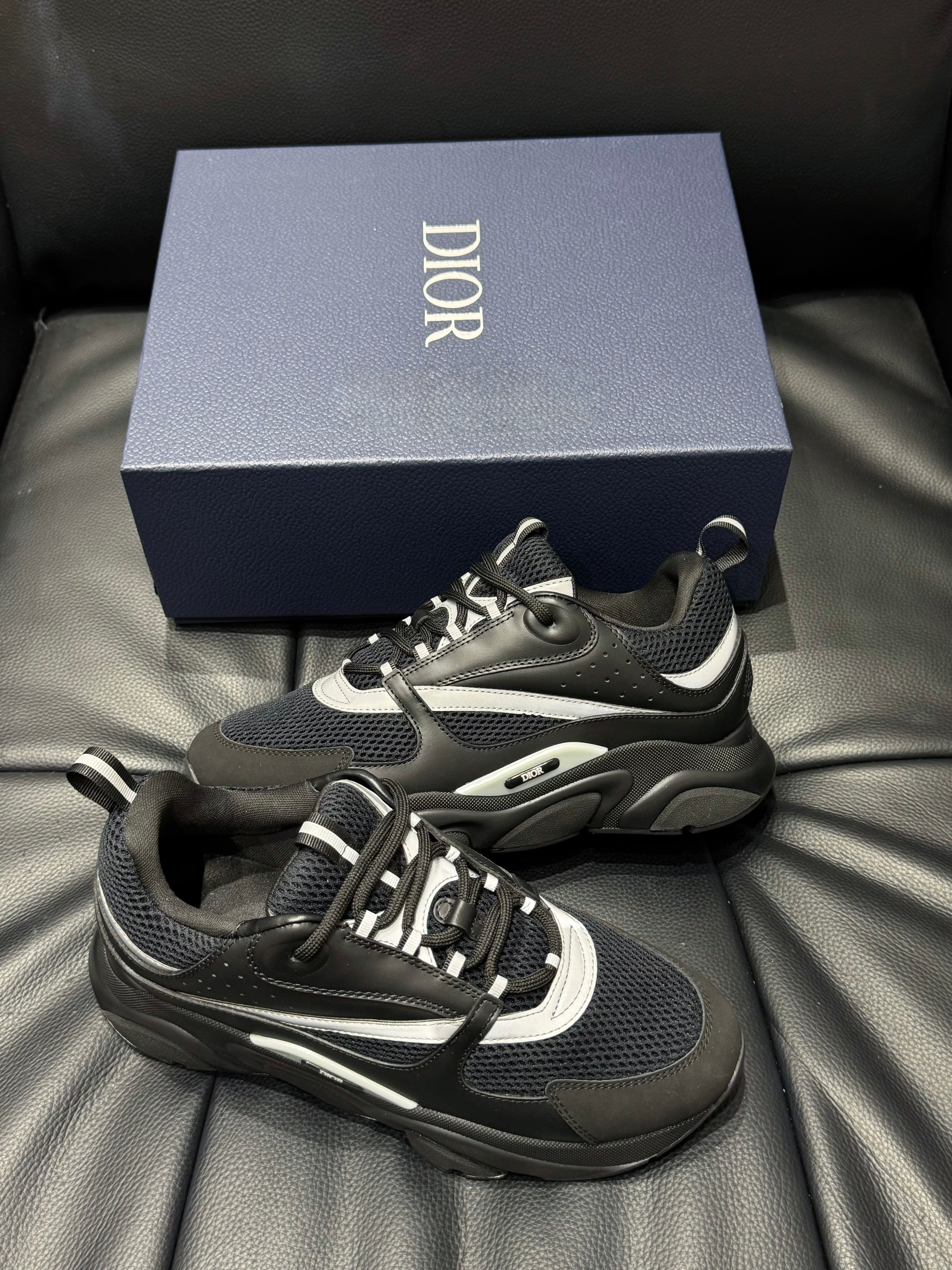 Dior B22 Black & White Technical Mesh & Calfskin Sneakers